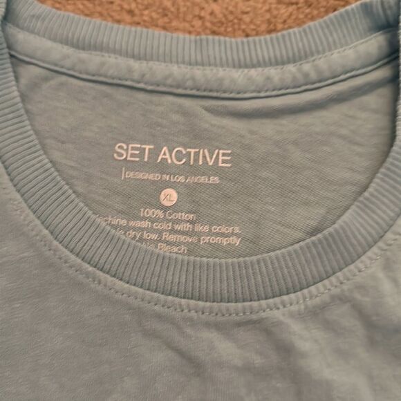 Set Active XL NWT Blue Tee - Picture 3 of 3